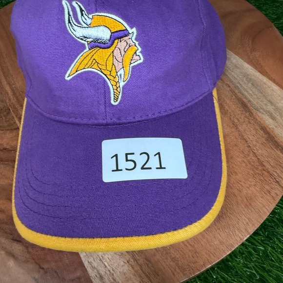 Minnesota Vikings NFL Purple & Yellow Adjustable Baseball Cap Hat Strapback Mens - Picture 7 of 7